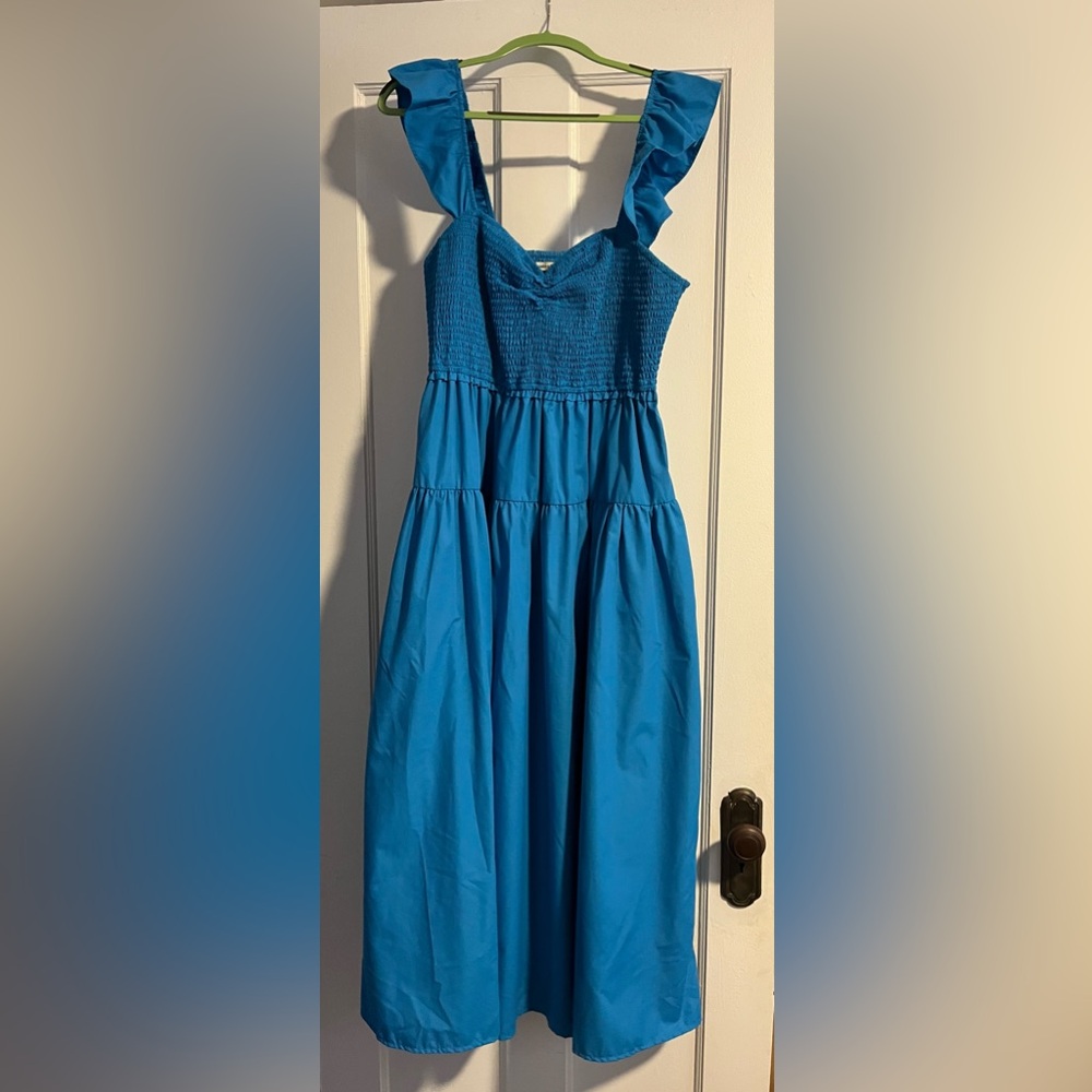 A&F Ruffle Strap Smocked Maxi Dress - XL